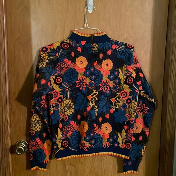 Vivienne Tam floral sweater size M - Picture 2 of 7